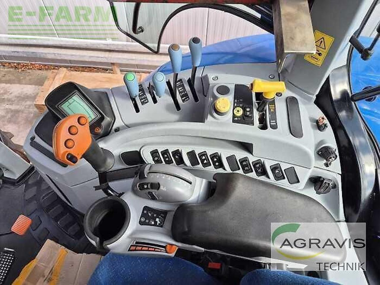 جرار New Holland t 6090 pc: صور 12