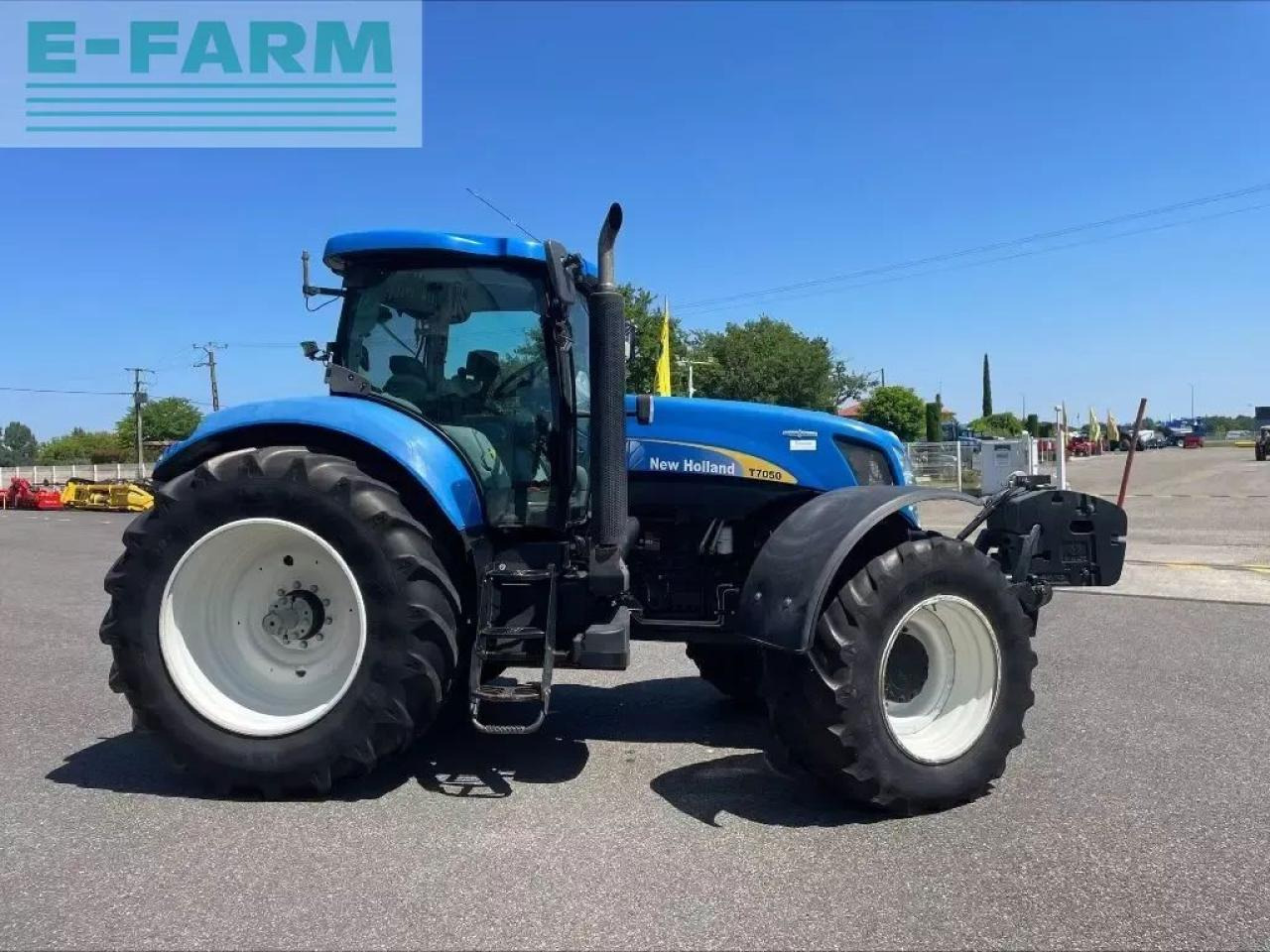 New Holland t 7050 - جرار: صور 5 New Holland t 7050 - جرار: صور 5