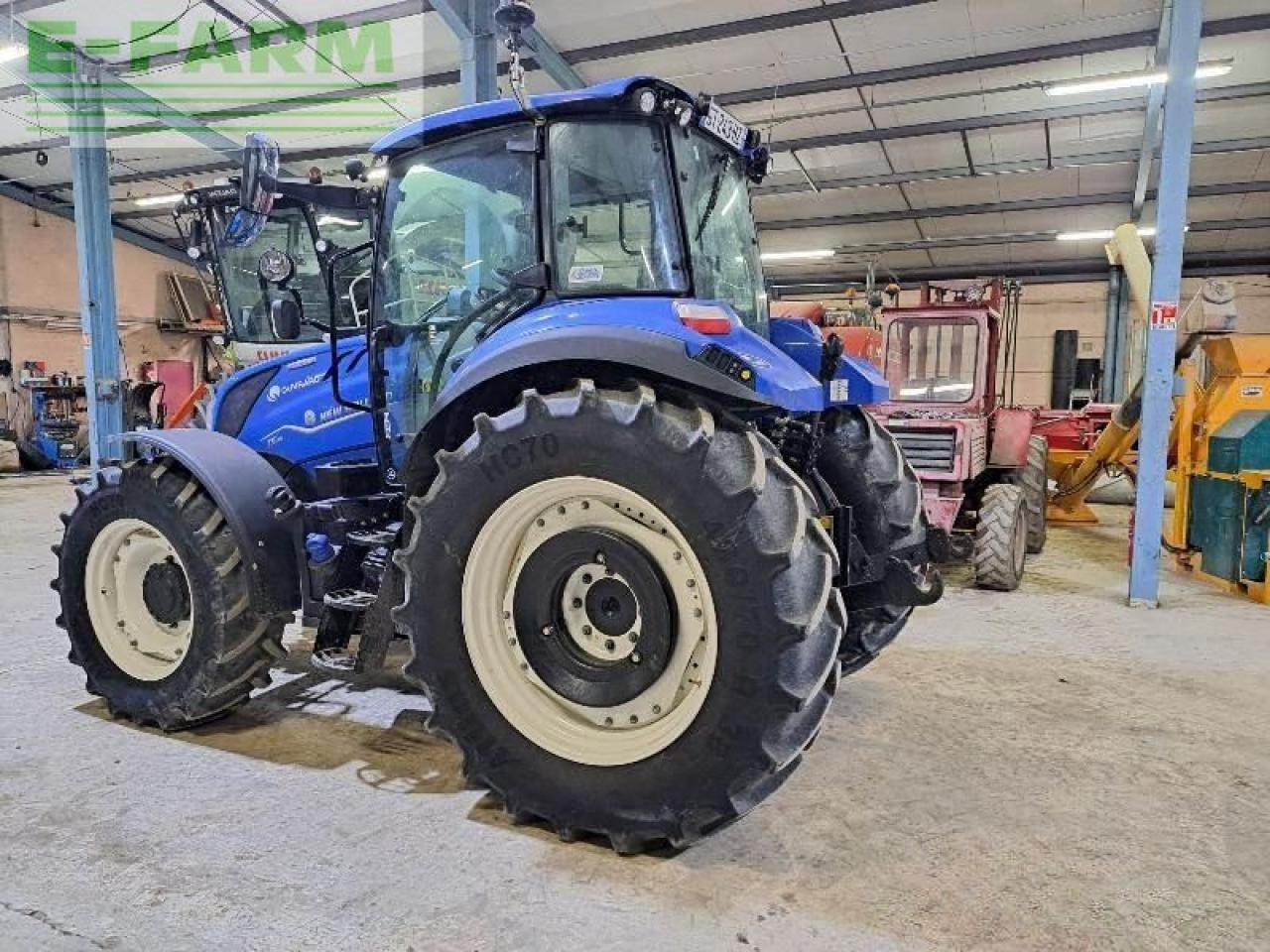 New Holland t5.110 - جرار: صور 4 New Holland t5.110 - جرار: صور 4