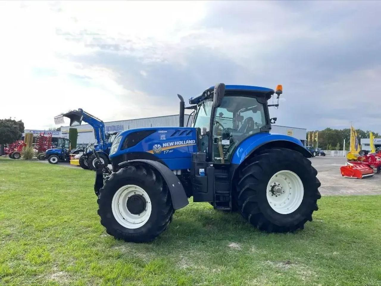 New Holland t7.190 - جرار: صور 3 New Holland t7.190 - جرار: صور 3