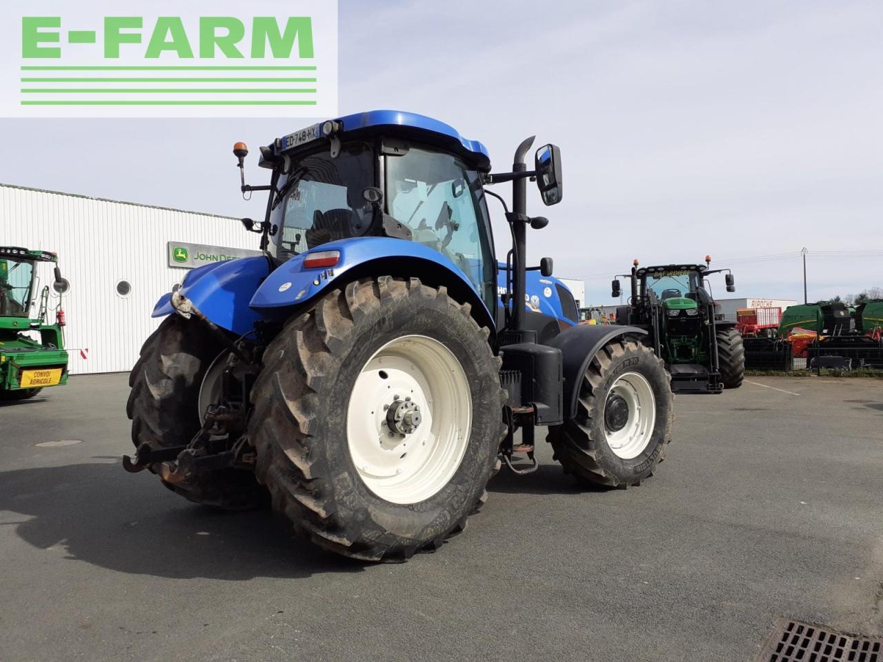New Holland t7 200 - جرار: صور 3 New Holland t7 200 - جرار: صور 3