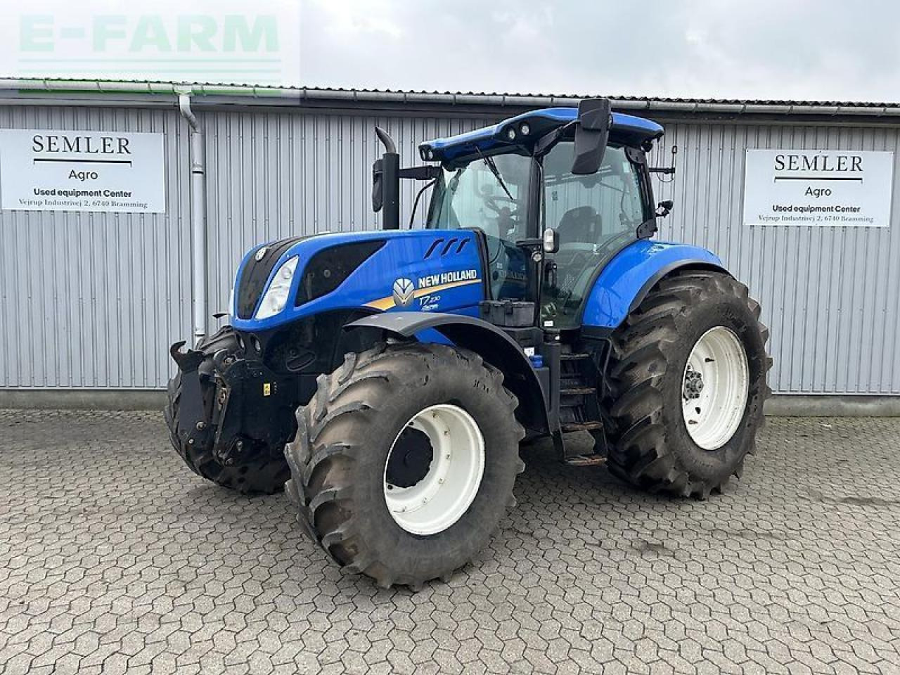 New Holland t7.230 - جرار: صور 1 New Holland t7.230 - جرار: صور 1
