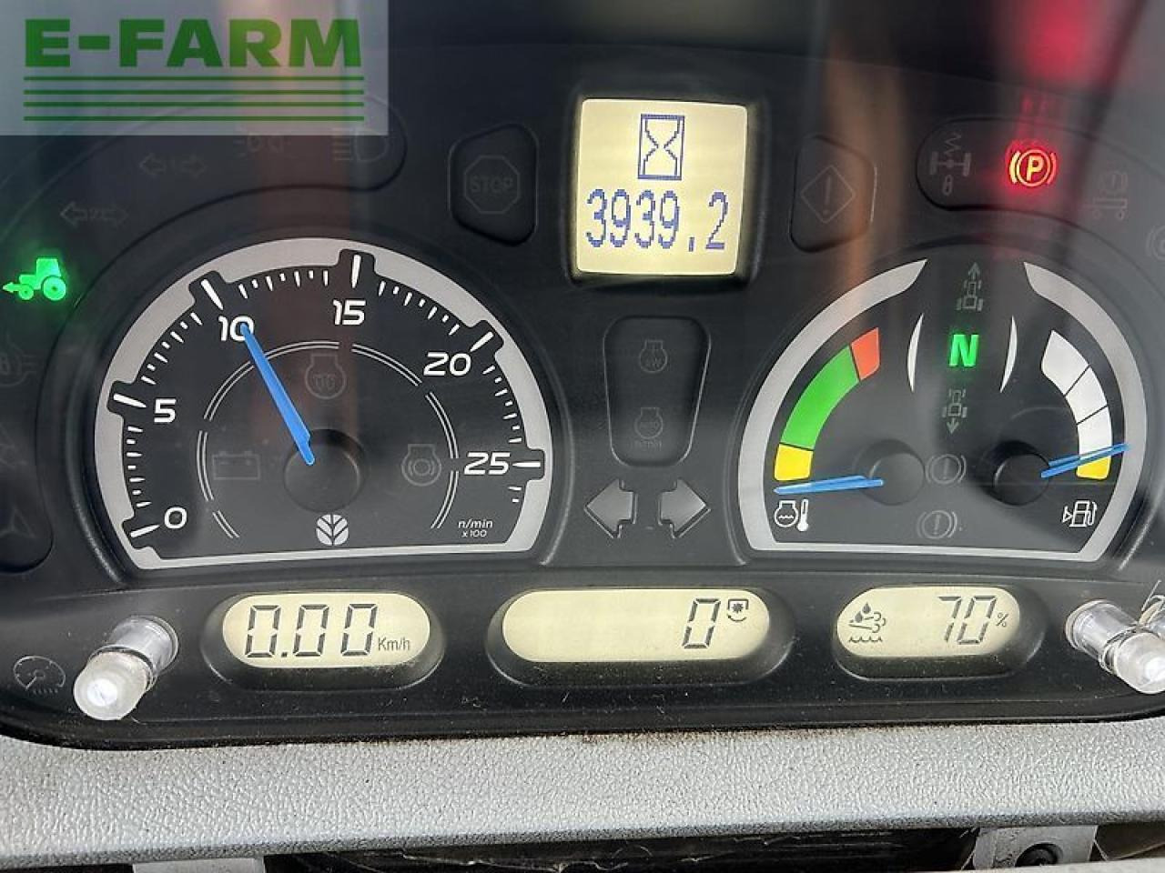 New Holland t7.230 - جرار: صور 4 New Holland t7.230 - جرار: صور 4