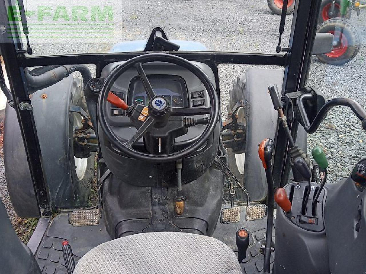 جرار New Holland tn 75 s S: صور 10