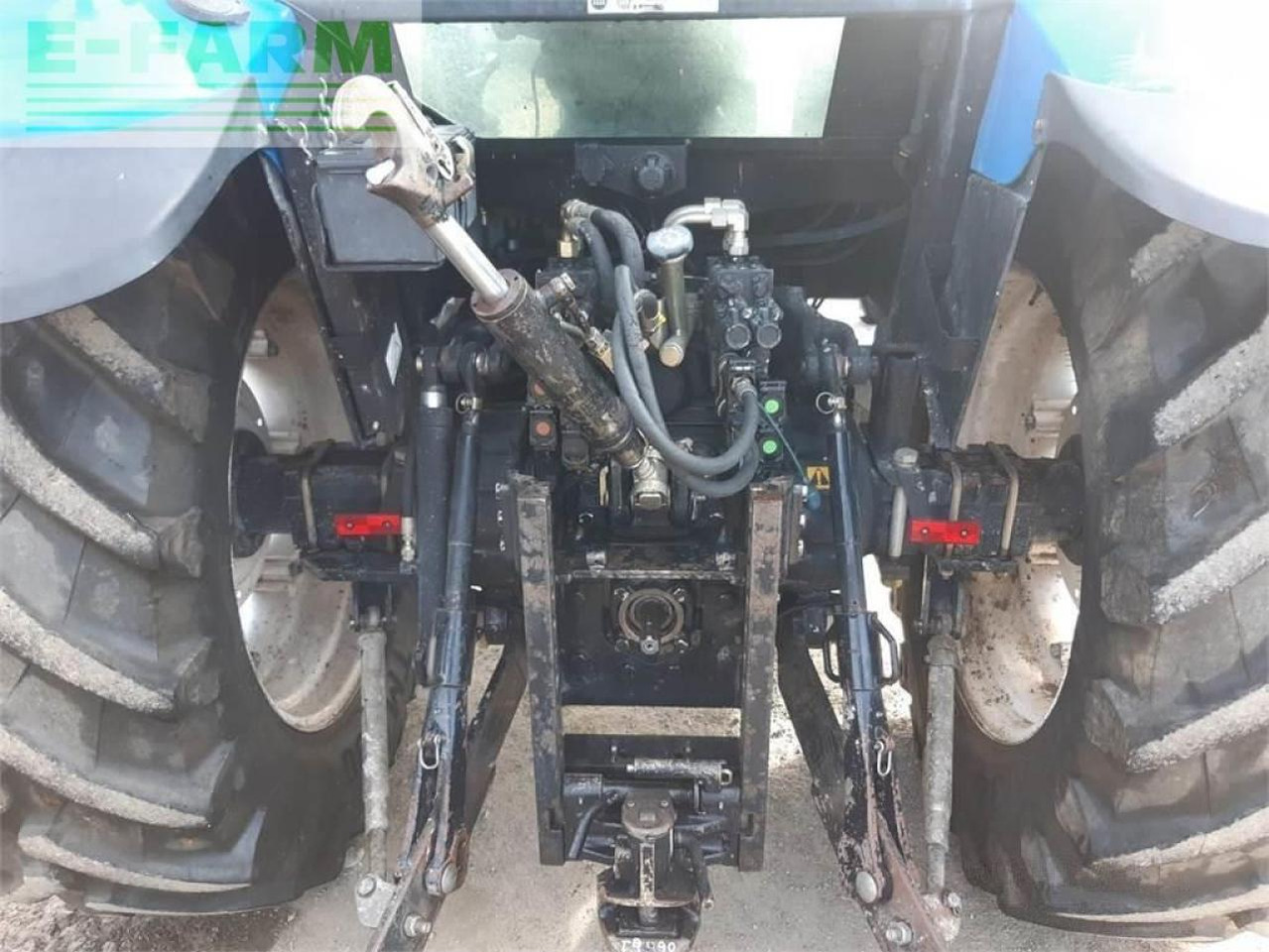 New Holland ts90 - جرار: صور 3 New Holland ts90 - جرار: صور 3