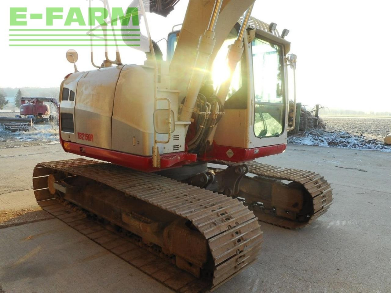 Takeuchi tb2150r ( 15.420kg ) - حفارات زحافة: صور 5 Takeuchi tb2150r ( 15.420kg ) - حفارات زحافة: صور 5