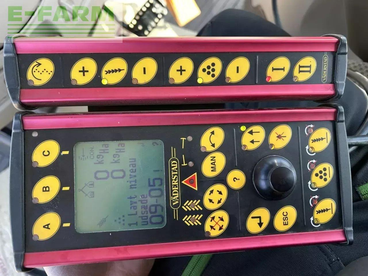 الة بذر Väderstad 400c: صور 15