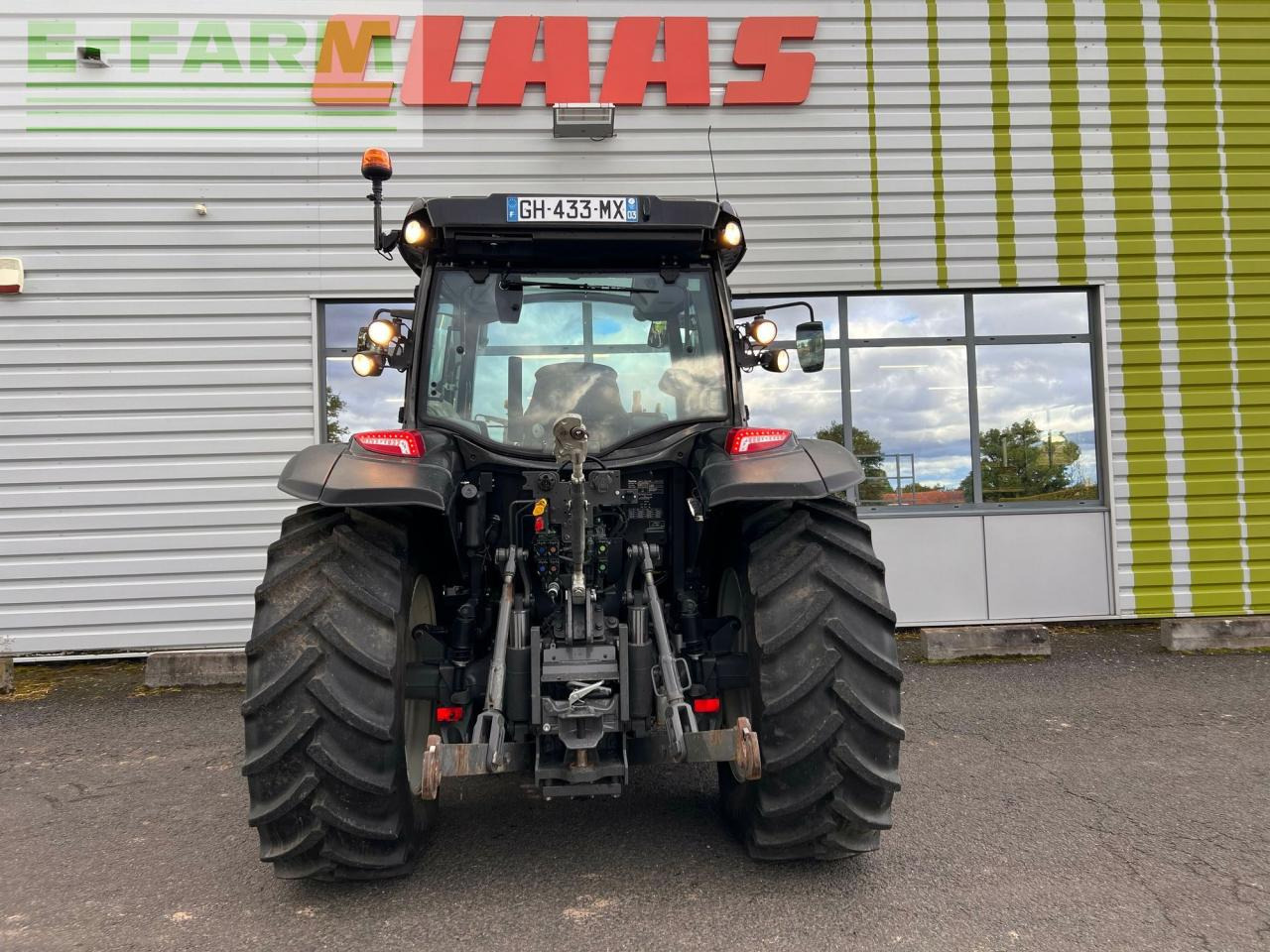 Valtra g 105 - جرار: صور 4 Valtra g 105 - جرار: صور 4