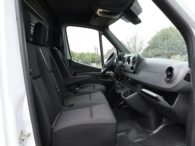 MERCEDES-BENZ Sprinter 317 CDI Kasten,L2H2,MBUX,Kamera - فان: صور 3 MERCEDES-BENZ Sprinter 317 CDI Kasten,L2H2,MBUX,Kamera - فان: صور 3