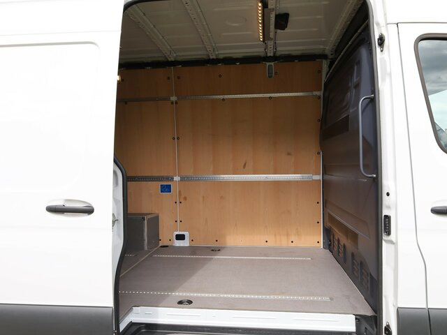 MERCEDES-BENZ Sprinter 317 CDI Kasten,L2H2,MBUX,Kamera - فان: صور 2 MERCEDES-BENZ Sprinter 317 CDI Kasten,L2H2,MBUX,Kamera - فان: صور 2