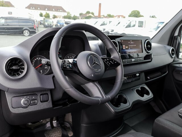 MERCEDES-BENZ Sprinter 317 Maxi,9GTronic,MBUX,Kamera... - فان: صور 5 MERCEDES-BENZ Sprinter 317 Maxi,9GTronic,MBUX,Kamera... - فان: صور 5