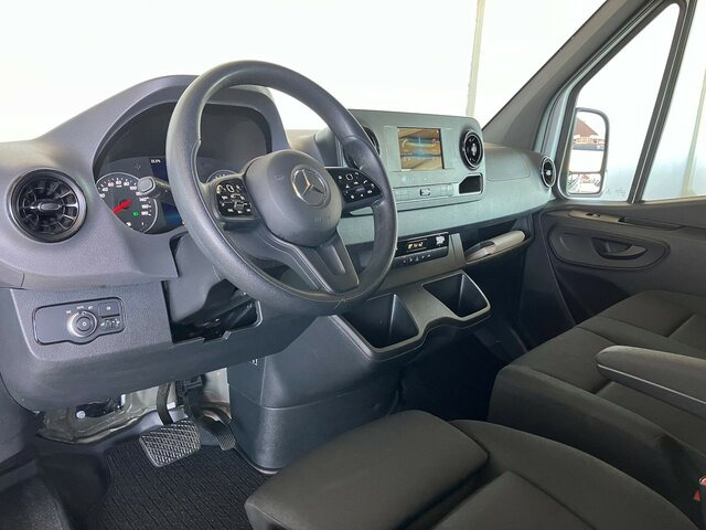 MERCEDES-BENZ Sprinter 317 Maxi,9GTronic,MBUX,Kamera - فان: صور 4 MERCEDES-BENZ Sprinter 317 Maxi,9GTronic,MBUX,Kamera - فان: صور 4