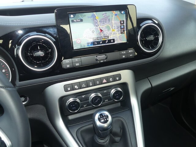 MERCEDES-BENZ T 180 Progressive,MBUX,LED,Navi,Kamera,Tempomat - ميكروباص: صور 5 MERCEDES-BENZ T 180 Progressive,MBUX,LED,Navi,Kamera,Tempomat - ميكروباص: صور 5