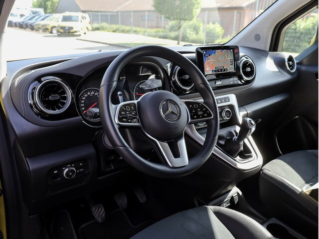 MERCEDES-BENZ T 180 d,Progessive,LED,MBUX,Navi,AHK,Kamera - ميكروباص: صور 5 MERCEDES-BENZ T 180 d,Progessive,LED,MBUX,Navi,AHK,Kamera - ميكروباص: صور 5