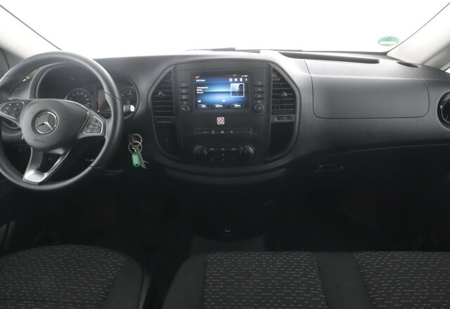 MERCEDES-BENZ Vito 116TourerPro ,Extralang,2xKlima,Kamera,AHK - ميكروباص: صور 2 MERCEDES-BENZ Vito 116TourerPro ,Extralang,2xKlima,Kamera,AHK - ميكروباص: صور 2