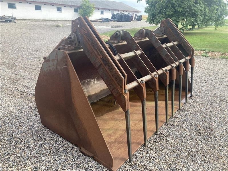 Kirk SILOSKOVL MED VOLVOBESLAG - السيلاج الآلات: صور 5 Kirk SILOSKOVL MED VOLVOBESLAG - السيلاج الآلات: صور 5