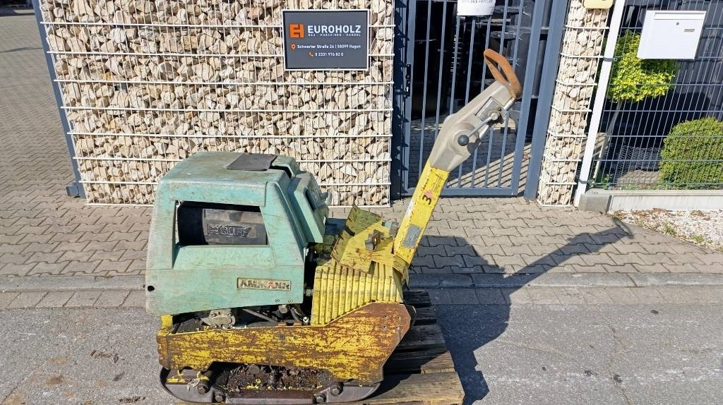 Ammann AVH 6030 Bj 2007, mit defektem Motor, Ersatzteile - صفائح اهتزازية: صور 1 Ammann AVH 6030 Bj 2007, mit defektem Motor, Ersatzteile - صفائح اهتزازية: صور 1