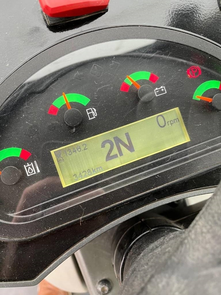 CAT 908 M, bis 35 km/h, Allrad, hydr. Schnellwechsler - اللودر بعجل: صور 5 CAT 908 M, bis 35 km/h, Allrad, hydr. Schnellwechsler - اللودر بعجل: صور 5