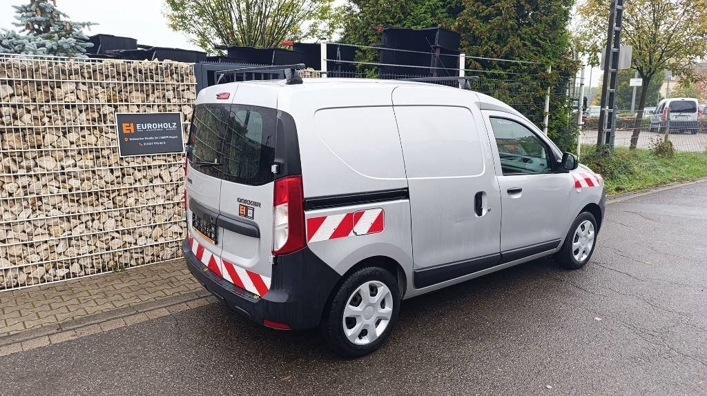 Dacia Dokker Transporter, Kastenwagen, Werkstattschränke  - فان المدمجة: صور 3 Dacia Dokker Transporter, Kastenwagen, Werkstattschränke  - فان المدمجة: صور 3