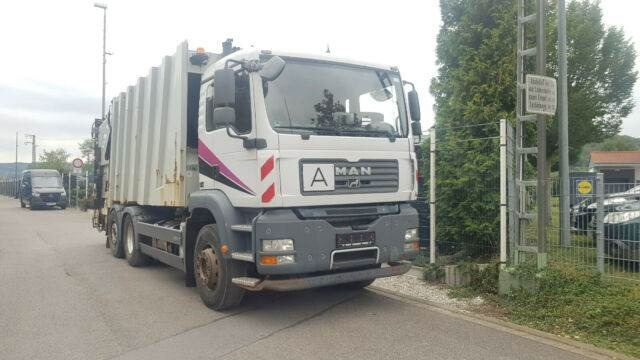 MAN Müllwagen 28.320 Klima Kamera Lenkachse - شاحنة القمامة: صور 5 MAN Müllwagen 28.320 Klima Kamera Lenkachse - شاحنة القمامة: صور 5
