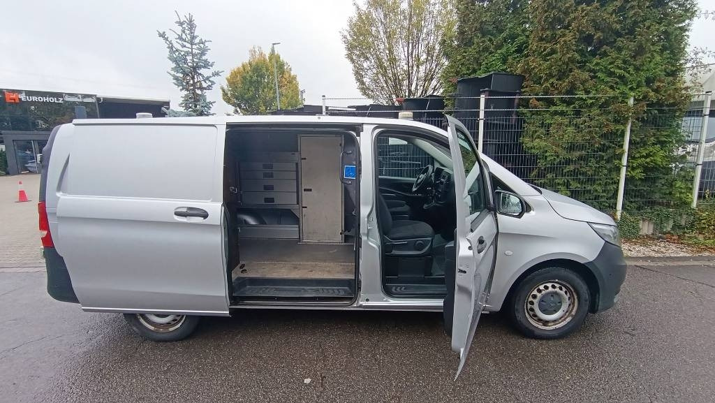 Mercedes-Benz Vito 114 CDI Kasten Werkstattschränke Standheizung  - الشاحنات الصغيرة صندوق مغلق: صور 1 Mercedes-Benz Vito 114 CDI Kasten Werkstattschränke Standheizung  - الشاحنات الصغيرة صندوق مغلق: صور 1