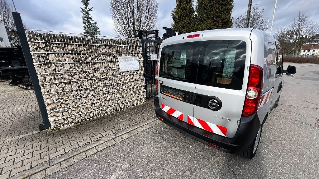 Opel Combo 1.3, Kasten, Transporter, Werkstattschränke - الشاحنات الصغيرة صندوق مغلق: صور 2 Opel Combo 1.3, Kasten, Transporter, Werkstattschränke - الشاحنات الصغيرة صندوق مغلق: صور 2