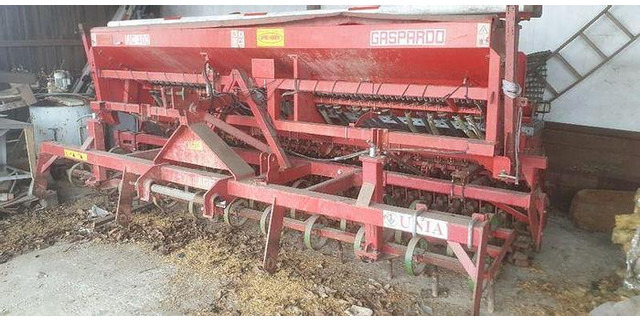 Gaspardo MC400 Säkombination - آلات البذر والغرس والشتل: صور 3 Gaspardo MC400 Säkombination - آلات البذر والغرس والشتل: صور 3