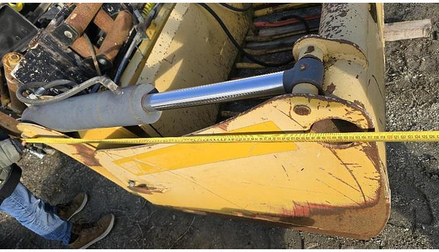 MAMMUT 145 cm Siloblockzanke mit Euro Aufnahme - قطع الغيار: صور 5 MAMMUT 145 cm Siloblockzanke mit Euro Aufnahme - قطع الغيار: صور 5