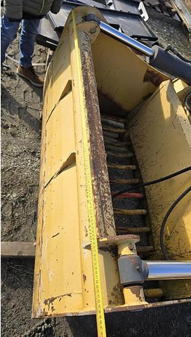 MAMMUT 145 cm Siloblockzanke mit Euro Aufnahme - قطع الغيار: صور 3 MAMMUT 145 cm Siloblockzanke mit Euro Aufnahme - قطع الغيار: صور 3