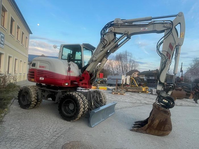 Takeuchi TB295W Mobilbagger - حفارة: صور 3 Takeuchi TB295W Mobilbagger - حفارة: صور 3