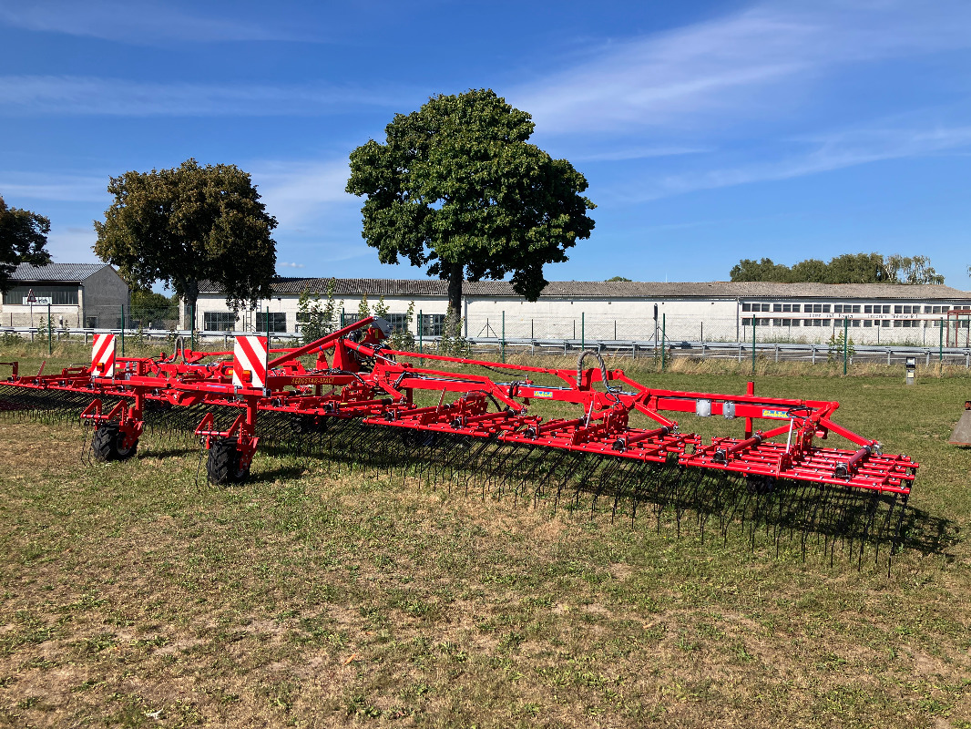 Einböck Aerostar-Exact 1200 - آلات الأسمدة: صور 1 Einböck Aerostar-Exact 1200 - آلات الأسمدة: صور 1