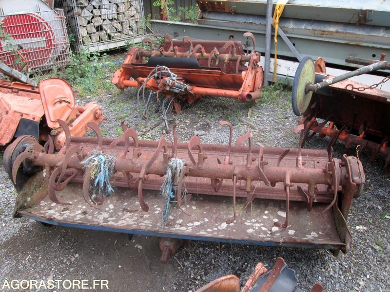 1 ROTOVATORS ou FRAISE ROTATIVES occasions SM100 - معدات البناء: صور 5 1 ROTOVATORS ou FRAISE ROTATIVES occasions SM100 - معدات البناء: صور 5