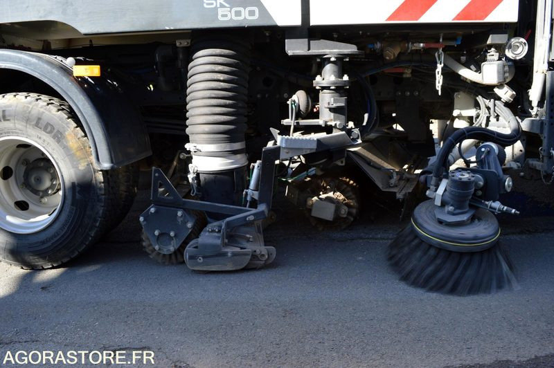 BALAYEUSE MERCEDES ATEGO 95000kms 2019 - سياره كنس شوارع: صور 4 BALAYEUSE MERCEDES ATEGO 95000kms 2019 - سياره كنس شوارع: صور 4