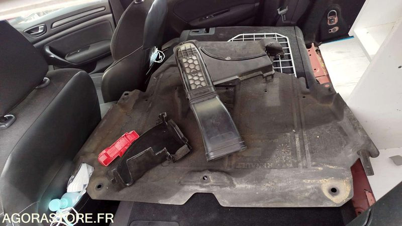 BREAK Renault Mégane - 2019 - FK785LQ - سيارة ستيشن: صور 4 BREAK Renault Mégane - 2019 - FK785LQ - سيارة ستيشن: صور 4