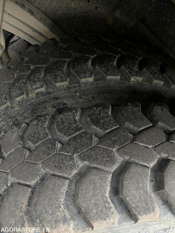 شاحنة CAMION 8X4 BENNE RONDE IVECO X-WAY 480 76 000 KM 2019: صور 6