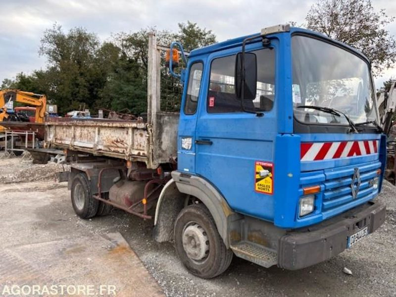 CAMION BENNE (TRI-BENNE) RENAULT S120 MIDLINER 1991 221000 KM - قلابات: صور 3 CAMION BENNE (TRI-BENNE) RENAULT S120 MIDLINER 1991 221000 KM - قلابات: صور 3
