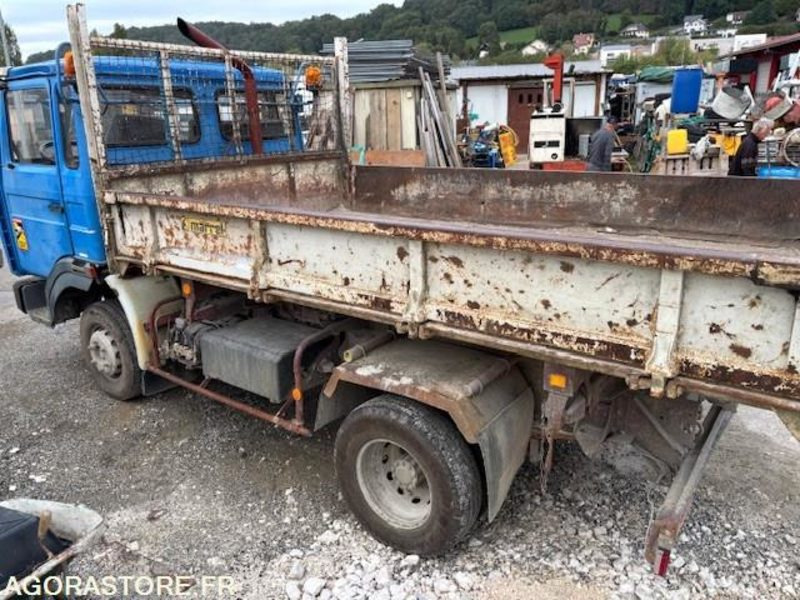 قلابات CAMION BENNE (TRI-BENNE) RENAULT S120 MIDLINER 1991 221000 KM: صور 12