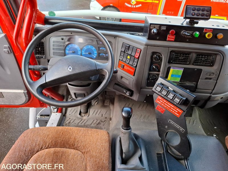 CAMION CITERNE FEUX FORET - RENAULT MIDLUM 220/12 - EP 236 ZQ - شاحنة: صور 5 CAMION CITERNE FEUX FORET - RENAULT MIDLUM 220/12 - EP 236 ZQ - شاحنة: صور 5