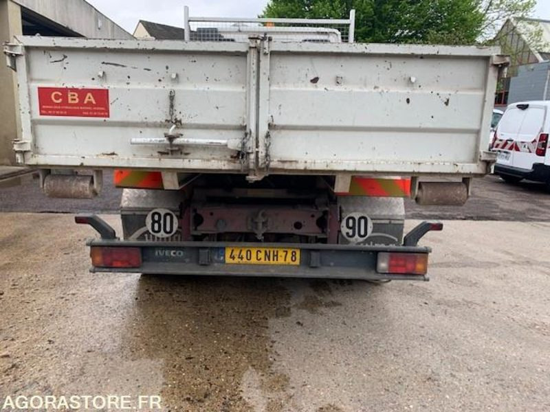 CAMION IVECO AMPLIROLL 65 E 13 TIPPER - 2003 - BON ETAT - قلابات: صور 4 CAMION IVECO AMPLIROLL 65 E 13 TIPPER - 2003 - BON ETAT - قلابات: صور 4