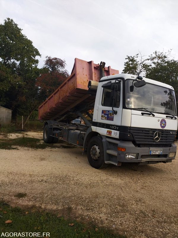 CAMION MERCEDES AMPLIROLL - 2002 - 766 000km - شاحنة: صور 1 CAMION MERCEDES AMPLIROLL - 2002 - 766 000km - شاحنة: صور 1