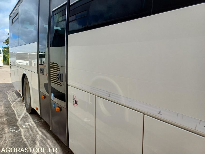 CAR IRISBUS RECREO - N°16810 - MEC 2010 - AT230NN - حافلة مدرسية: صور 4 CAR IRISBUS RECREO - N°16810 - MEC 2010 - AT230NN - حافلة مدرسية: صور 4