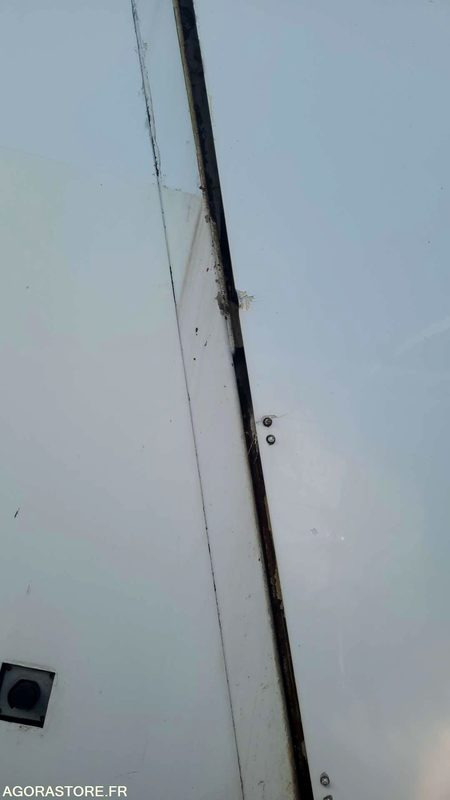 CG 622 LE - MERCEDES ECONIC 2633 - 2013 - 203000KM - شاحنة القمامة: صور 3 CG 622 LE - MERCEDES ECONIC 2633 - 2013 - 203000KM - شاحنة القمامة: صور 3