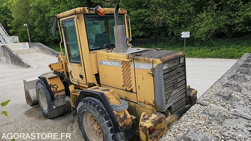 CHARGEUR SUR PNEUS VOLVO L50D - 2003 / 4066 HEURES - لودر: صور 3 CHARGEUR SUR PNEUS VOLVO L50D - 2003 / 4066 HEURES - لودر: صور 3