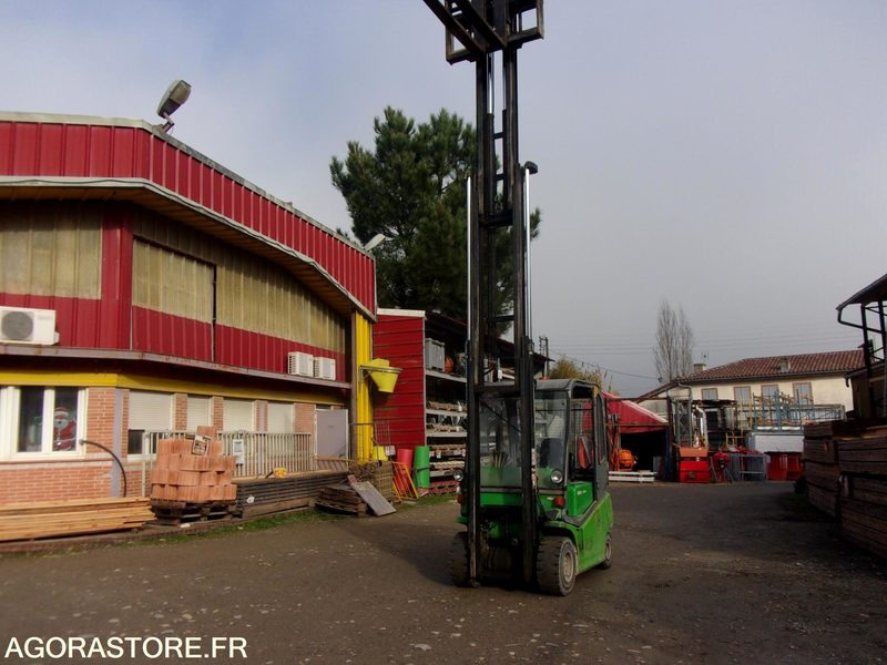 CHARIOT ÉLÉVATEUR 3 TONNES POSITIONNEUR DE FOURCHES ELECTRIQUE CESAB - رافعة شوكية كهربائية: صور 3 CHARIOT ÉLÉVATEUR 3 TONNES POSITIONNEUR DE FOURCHES ELECTRIQUE CESAB - رافعة شوكية كهربائية: صور 3