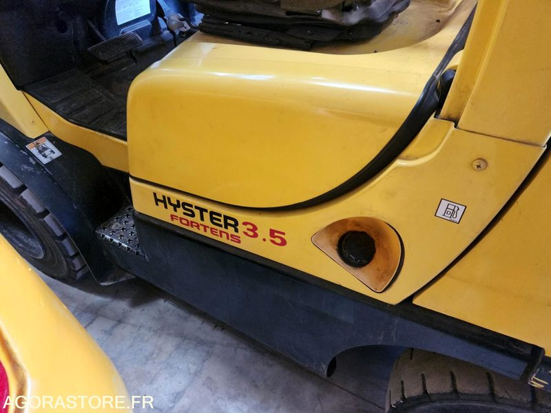 CHARIOT ELEVATEUR DIESEL 3T5 HYSTER H3.5FT - 2007 - 1033 heures - رافعة شوكية ديزل: صور 5 CHARIOT ELEVATEUR DIESEL 3T5 HYSTER H3.5FT - 2007 - 1033 heures - رافعة شوكية ديزل: صور 5