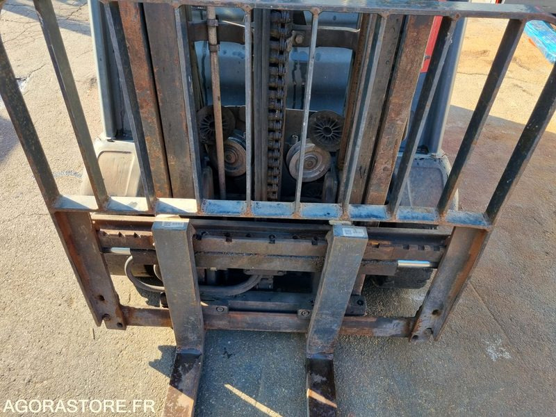 CHARIOT ELEVATEUR FENWICK H16T-01 GAZ DE 2013 - 5600 H (R3S177) - رافعة شوكية تعمل بالغاز: صور 3 CHARIOT ELEVATEUR FENWICK H16T-01 GAZ DE 2013 - 5600 H (R3S177) - رافعة شوكية تعمل بالغاز: صور 3