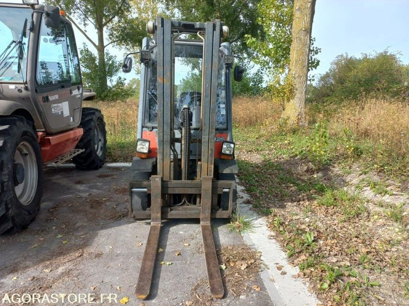 CHARIOT ELEVATEUR FENWICK - معدات المناولة: صور 3 CHARIOT ELEVATEUR FENWICK - معدات المناولة: صور 3