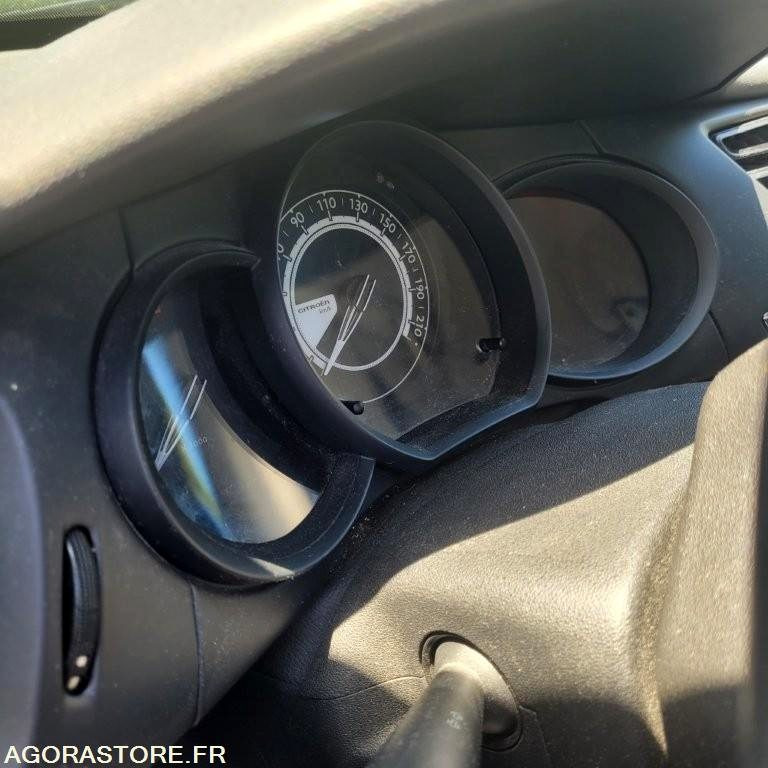 سيارة CITROEN C3 II 1.0 VTi 68 cv: صور 8