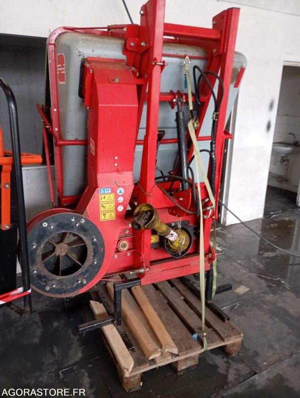 COLLECTEUR DE GAZON TURBO 790HD MORGNIEUX - معدات الحدائق: صور 3 COLLECTEUR DE GAZON TURBO 790HD MORGNIEUX - معدات الحدائق: صور 3