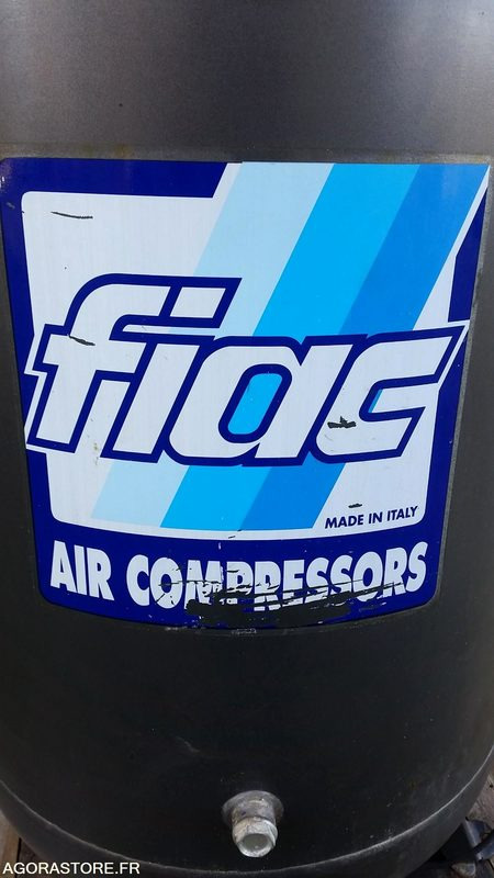 COMPRESSEUR VERTICAL DE MARQUE FIAC TYPE AB-300-670 CUVE 270l TRIPHASE - ضاغط الهواء: صور 5 COMPRESSEUR VERTICAL DE MARQUE FIAC TYPE AB-300-670 CUVE 270l TRIPHASE - ضاغط الهواء: صور 5